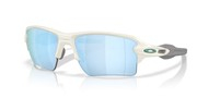  खरीदें अथवा मॉडल Oakley के चित्र को बड़ा कर देखें 0OO9188-K2.