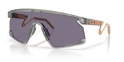  खरीदें अथवा मॉडल Oakley के चित्र को बड़ा कर देखें 0OO9237-13.