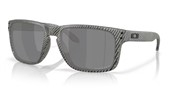  खरीदें अथवा मॉडल Oakley के चित्र को बड़ा कर देखें 0OO9417-50.